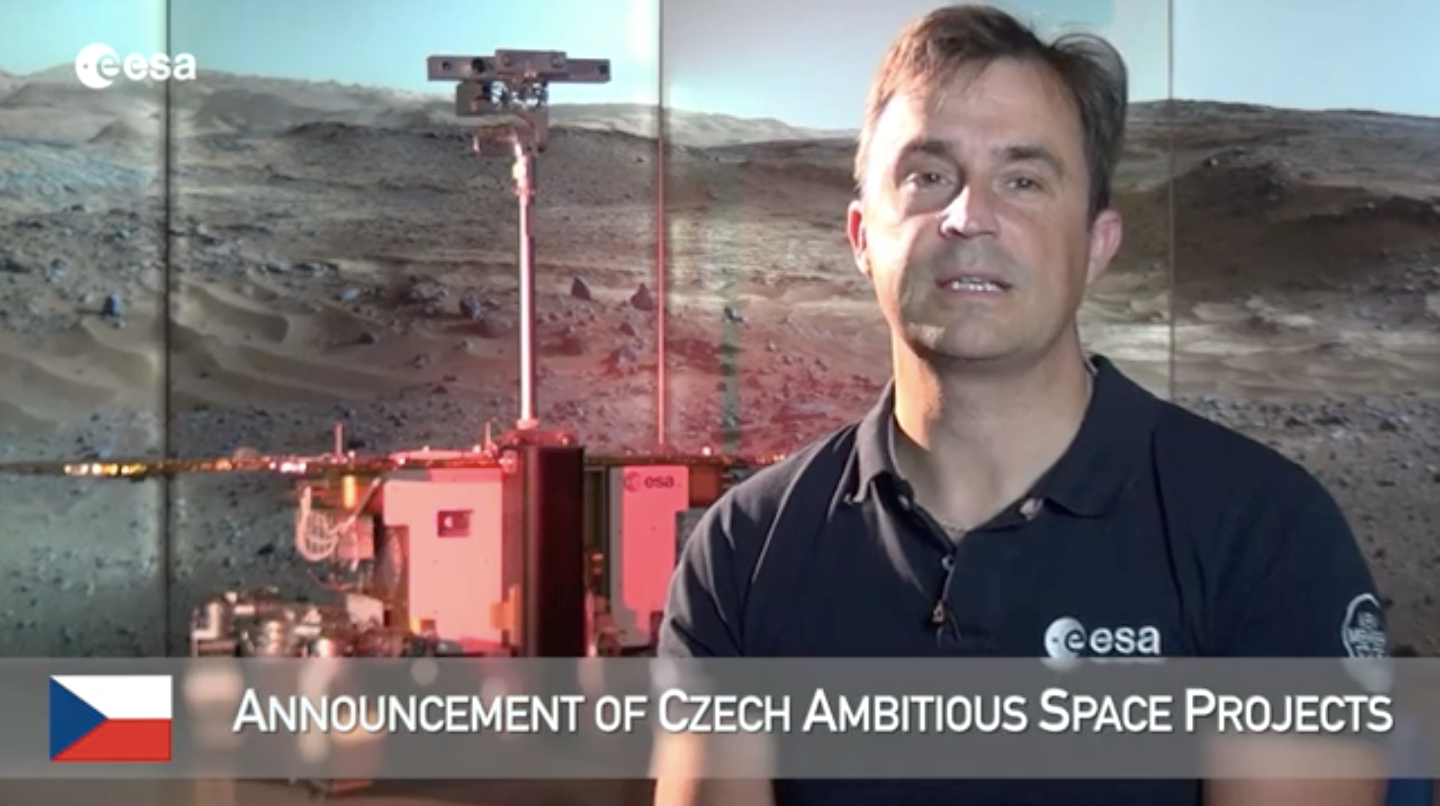 Czech businesses can reach funds for their own space project