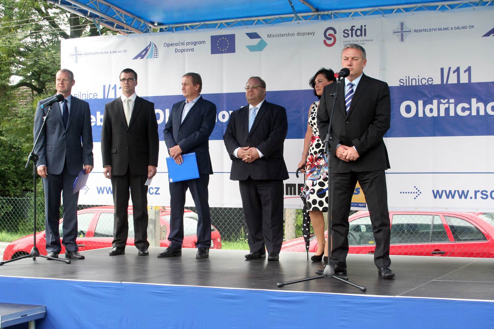Za účasti ministra Prachaře byla na Třinecku zahájena stavba silnice I/11 v úseku Nebory – Bystřice