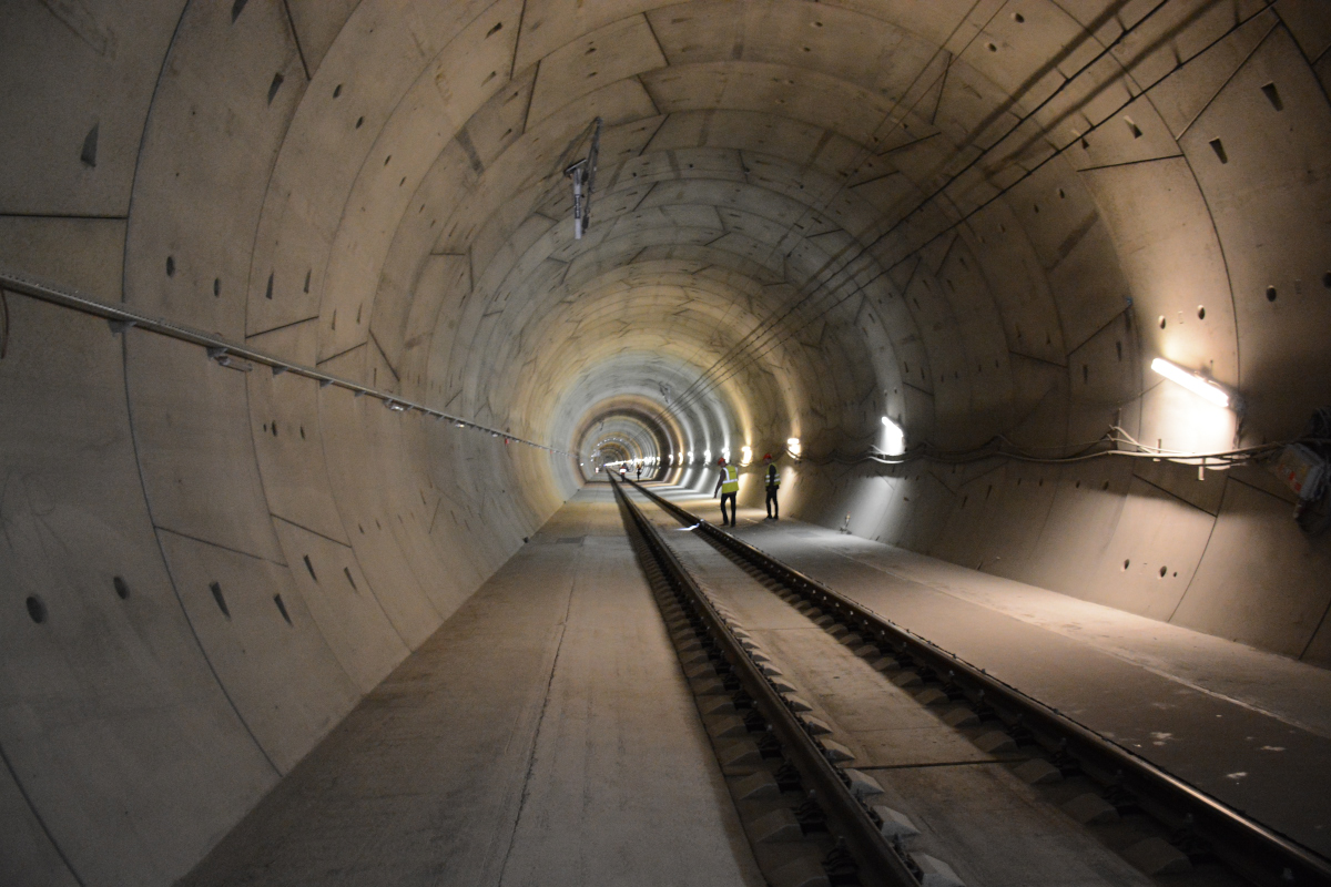 Zprovozněním Ejpovického tunelu skončila modernizace tranzitního koridoru mezi Prahou a Plzní