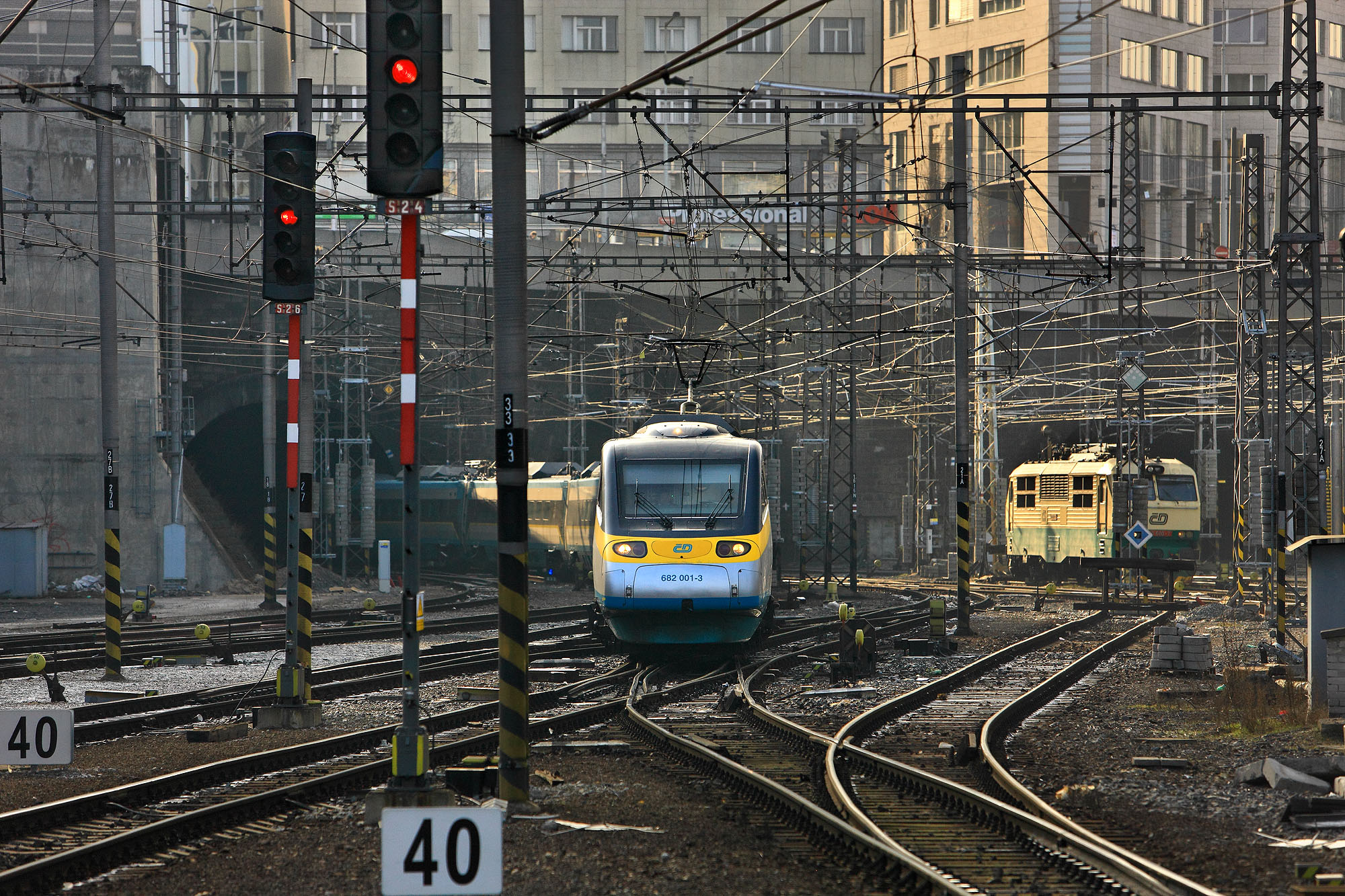 Zvyšování rychlosti na české železnici se projevuje kratšími jízdními dobami vlaků