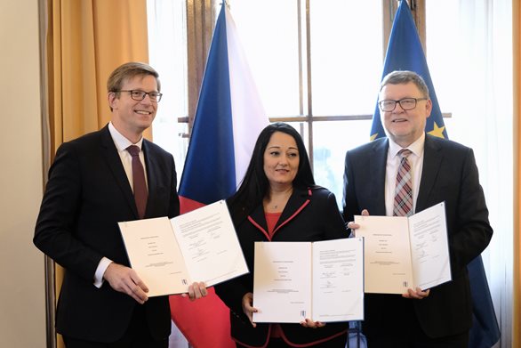 Czech Republic and EIB sign a Memorandum on financing railway infrastructure construction